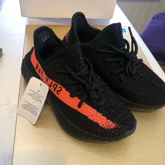 kid yeezys size 2
